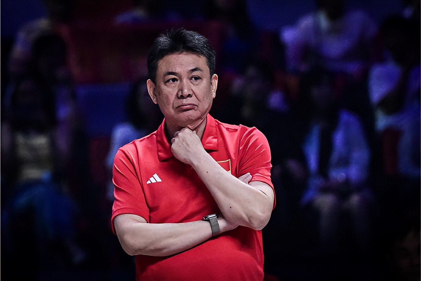 老鹰观众热烈欢呼！，TheShy迎来五赛季出色发挥热度持续攀升