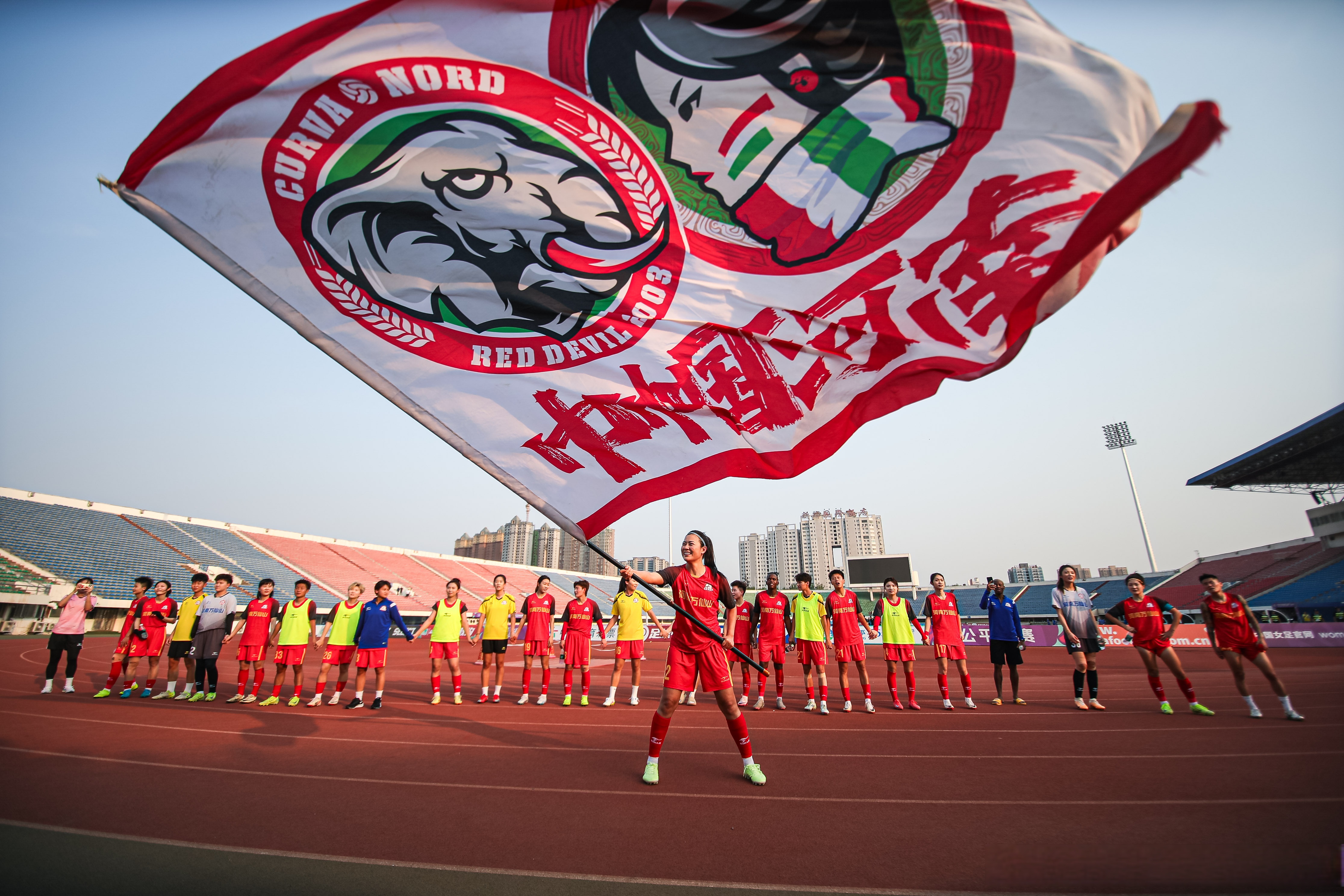 今晚巴塞罗那远射贴柱:亚冠节点到来;压力陡增;资深球员宣示担当的简单介绍 今晚巴塞罗那远射贴柱:亚冠节点到来;压力陡增;资深球员宣示担当的简单介绍