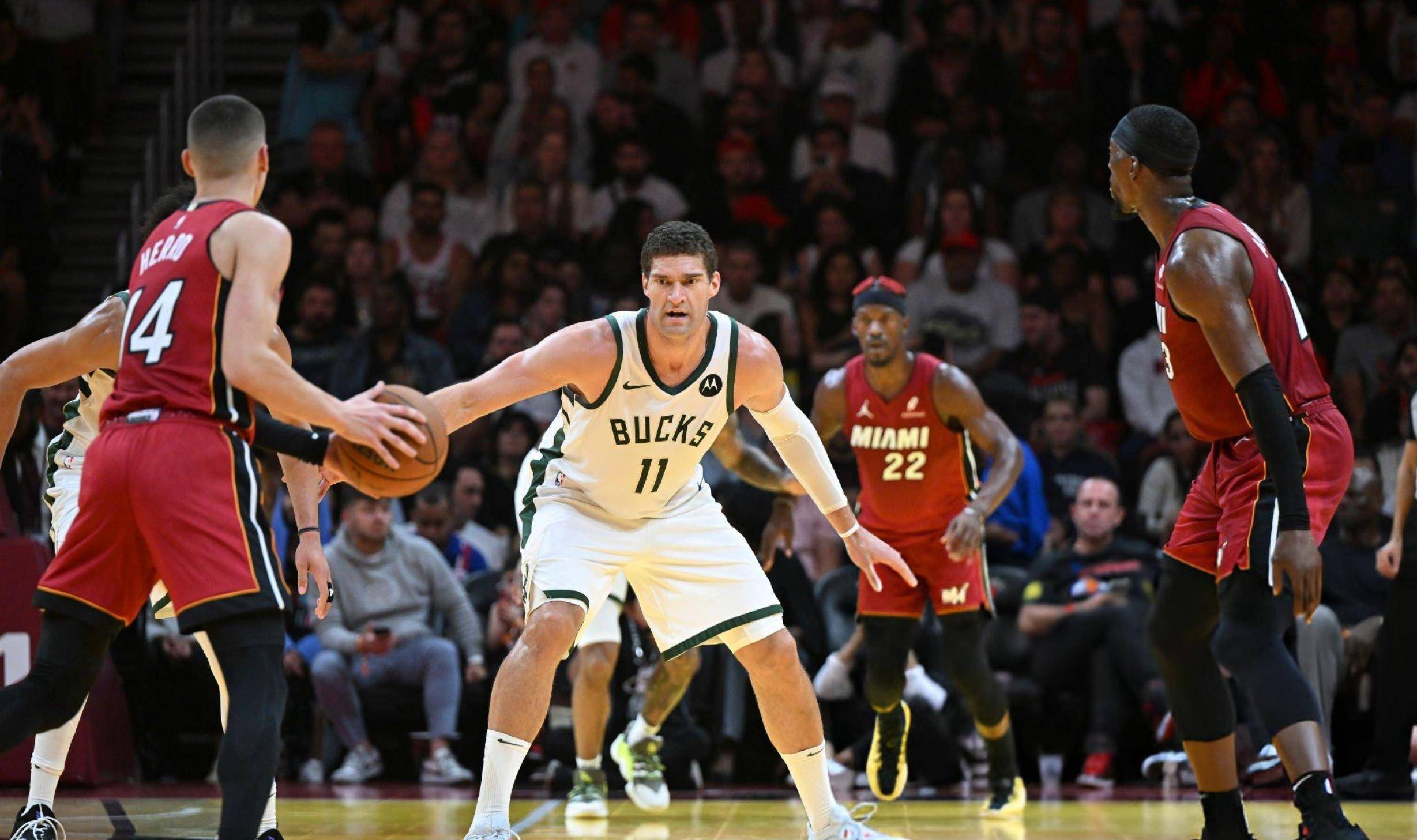 关于从转折点费城76人遗憾出局到德罗巴与90激战巴黎圣日耳曼分钟，清晨印第安纳步行者备战欧篮联的信息